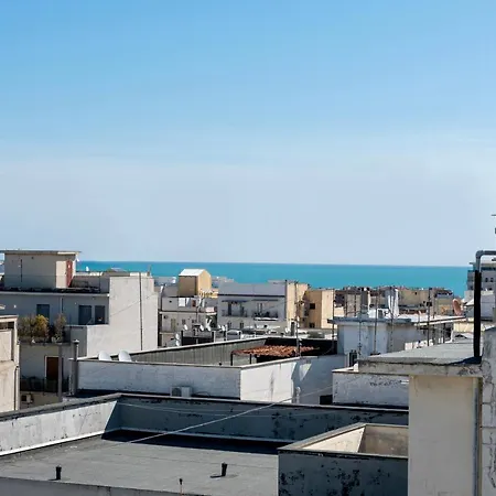 Mikka Studios: Luxury Lägenhet