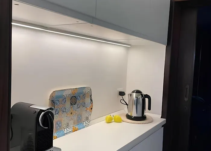 Mikka Studios: Luxury *